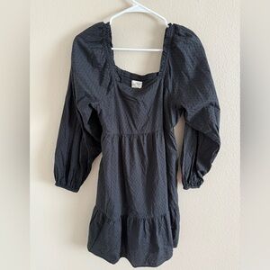 Universal Threads Black Textured Knee‎ Length Ruffled Dress & Sleeves Medium